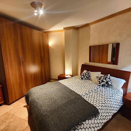 Апартаменты Apartamento En El Centro A Dos Minutos De La Playa Фуэнхирола Экстерьер фото