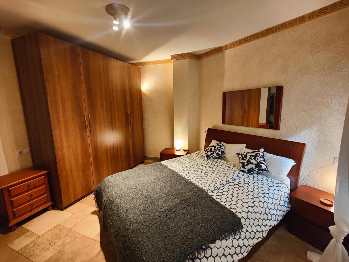 Апартаменты Apartamento En El Centro A Dos Minutos De La Playa Фуэнхирола Экстерьер фото