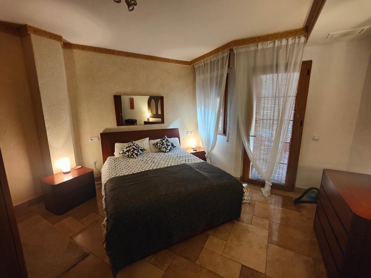 Апартаменты Apartamento En El Centro A Dos Minutos De La Playa Фуэнхирола Экстерьер фото